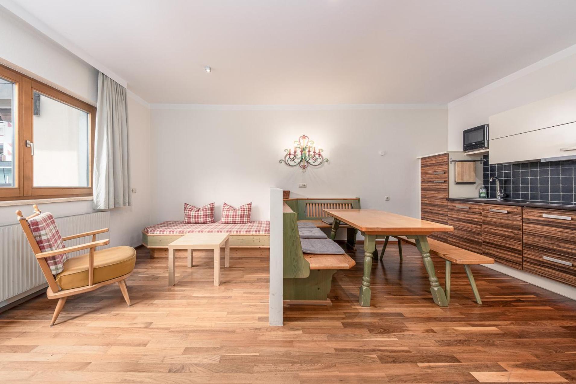 Apartments Alpina مايرهوفن المظهر الخارجي الصورة