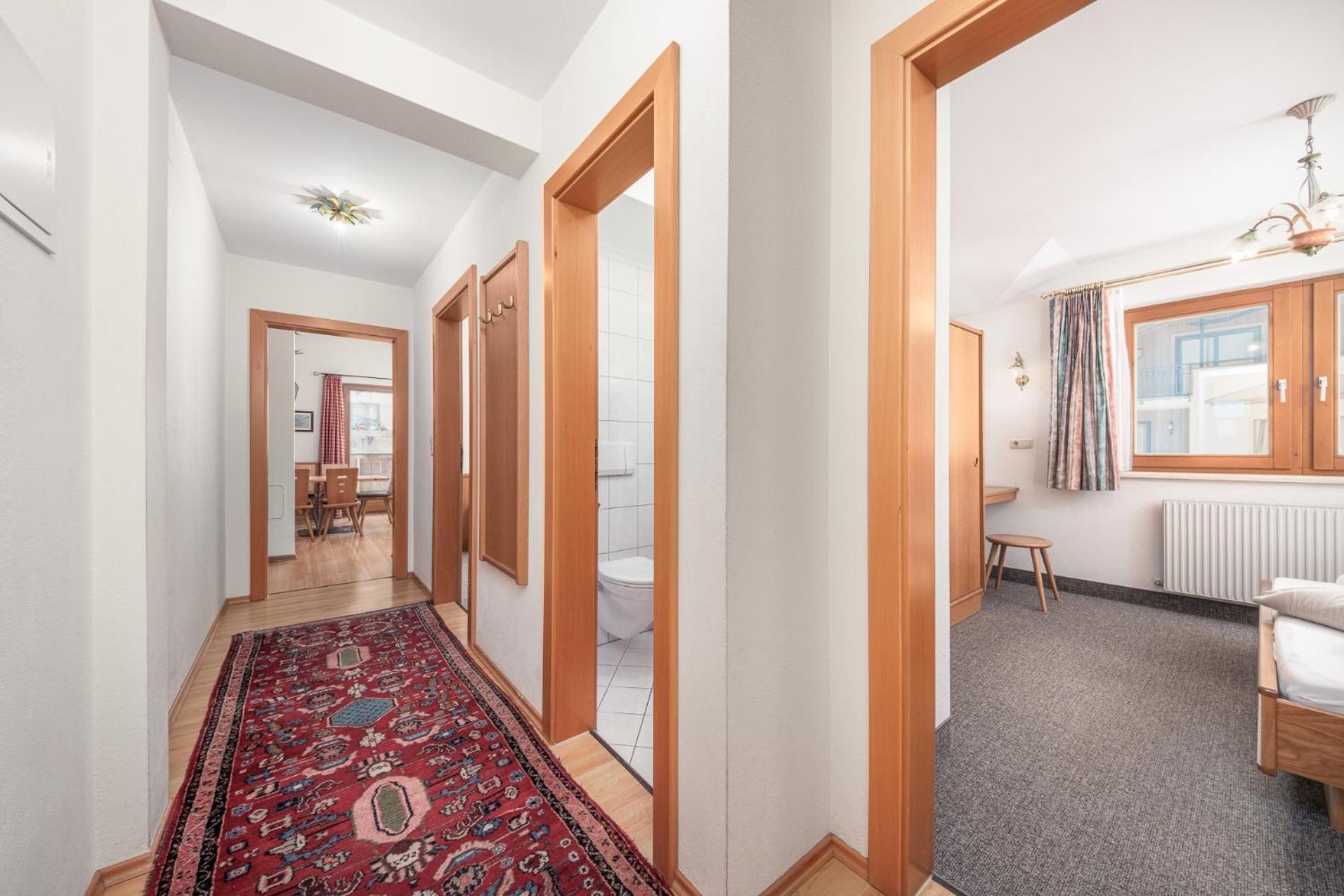 Apartments Alpina مايرهوفن الغرفة الصورة