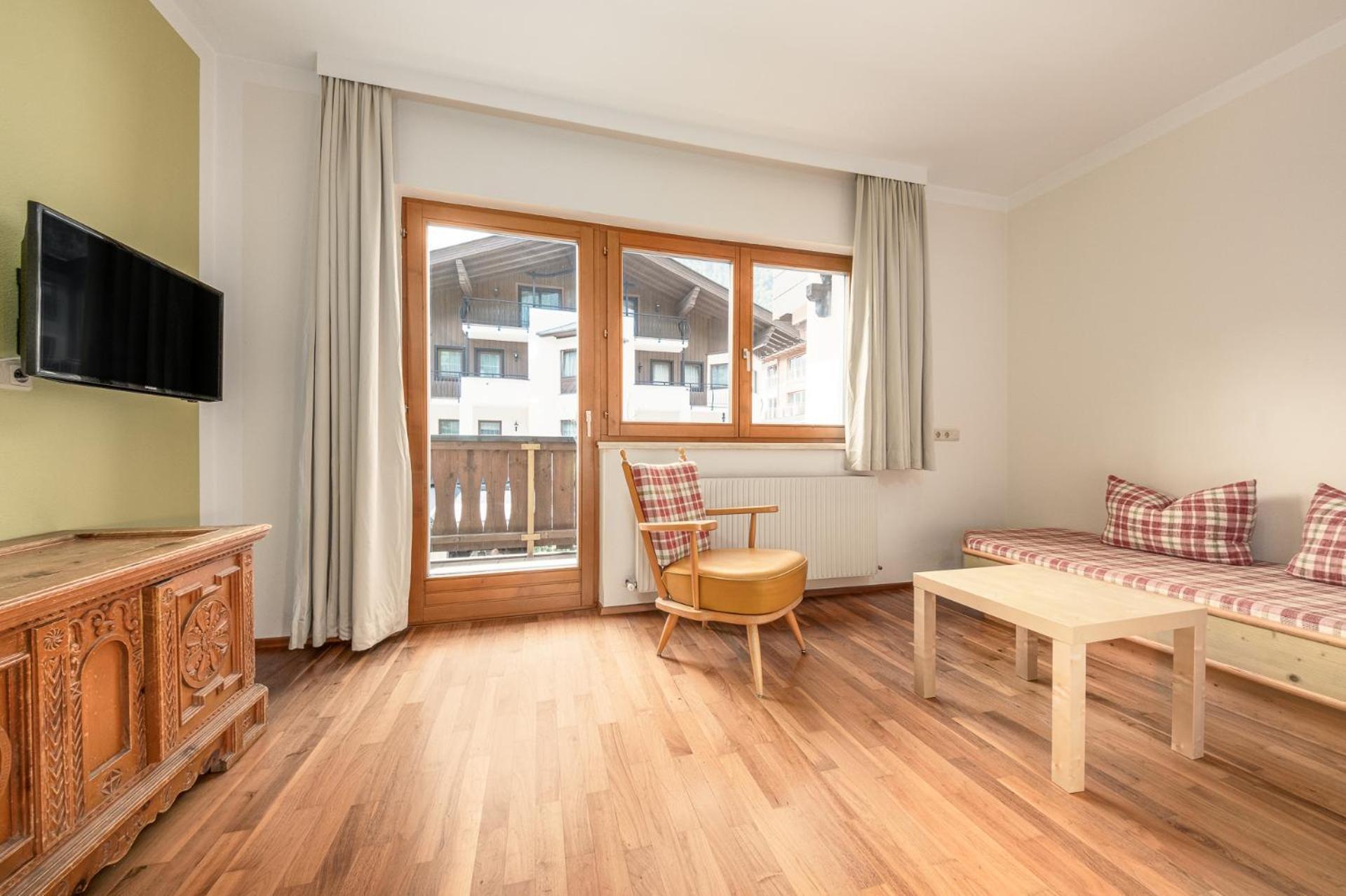 Apartments Alpina مايرهوفن المظهر الخارجي الصورة