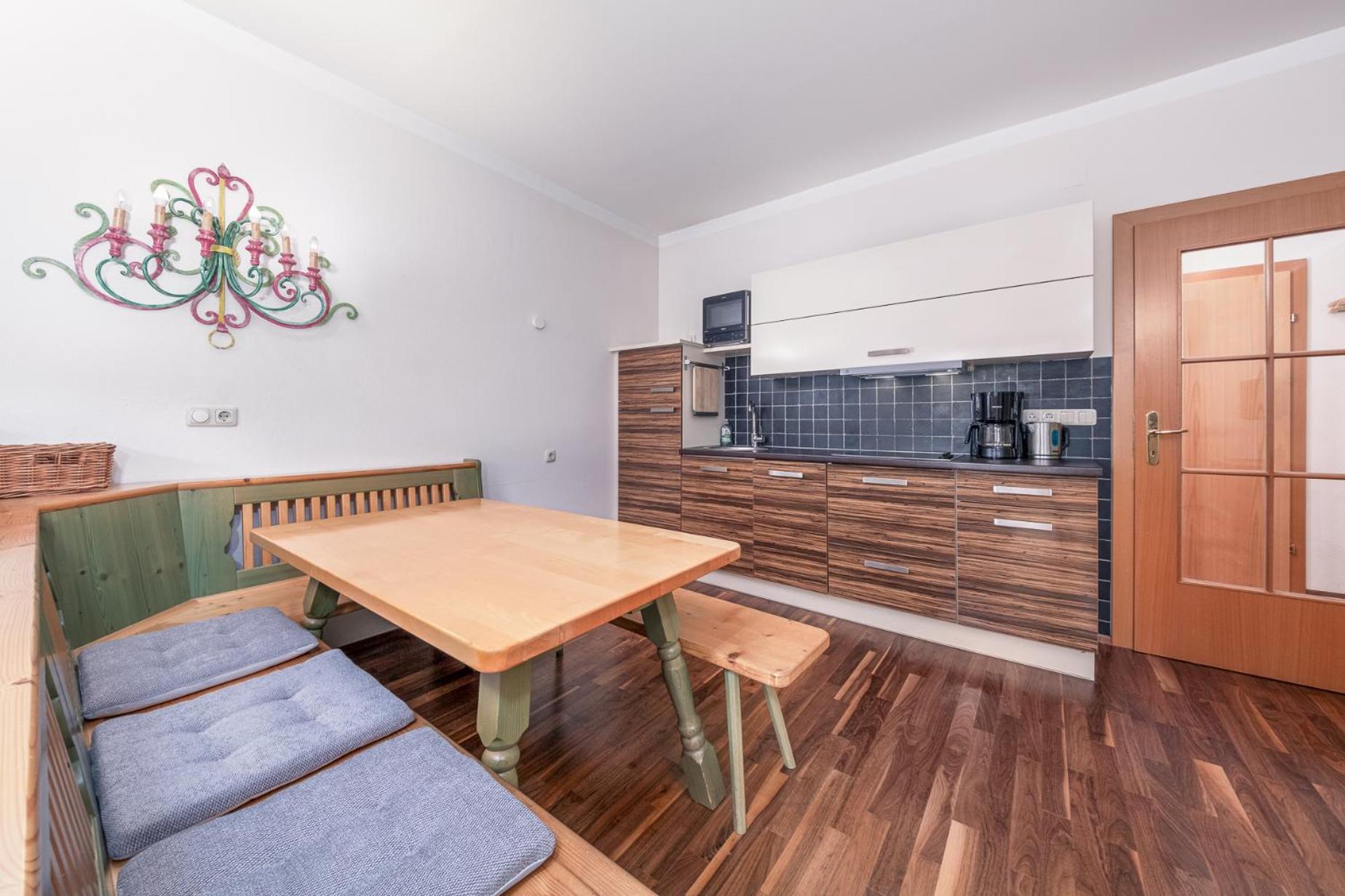 Apartments Alpina مايرهوفن المظهر الخارجي الصورة